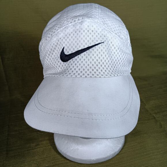 Nike Tailwind Featherlight Cap Hat Mesh White 7 Panel Strapback - Picture 1 of 9